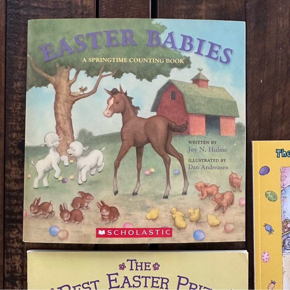 Set of Easter Picture Books - Picture 4 of 11